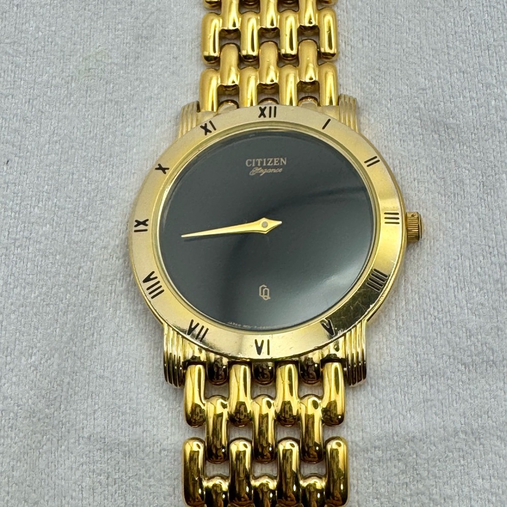 Men’s Citizen Elegance Vintage Gold-Tone Watch with Black Dial